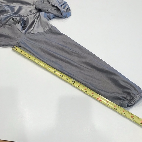 Nike Sportswear Boy's Sz L Windrunner Full Zip Hooded Jacket Gray Zip Pocket EUC - Picture 6 of 10